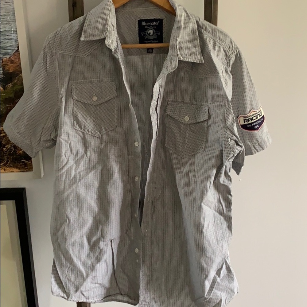 Men’s button shirt